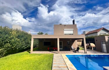 Casa en Miraflores, Funes Hills