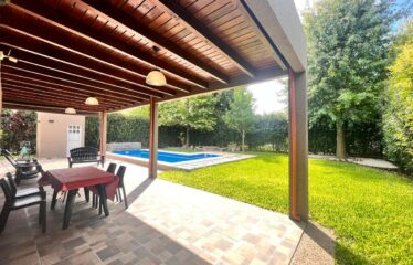 Casa en Miraflores, Funes Hills