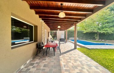 Casa en Miraflores, Funes Hills