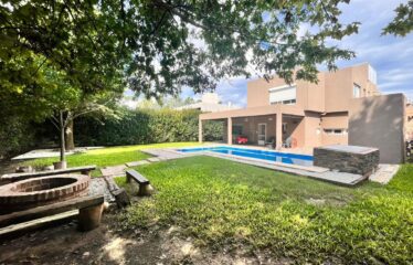 Casa en Miraflores, Funes Hills