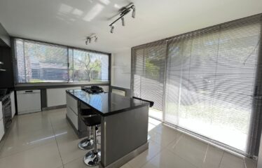 Casa en Funes Hills, Miraflores