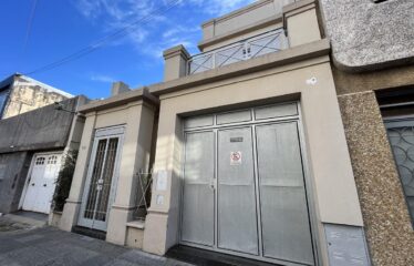 Casa en Pasaje Caldas al 500