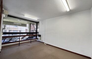 Local en Presidente Roca y Cerrito