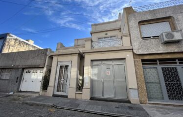 Casa en Pasaje Caldas al 500