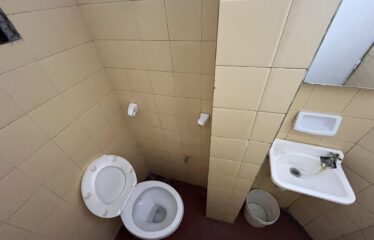 Local en 1° de Mayo al 2500