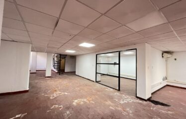 Local en Presidente Roca y Cerrito