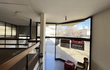 Local en Presidente Roca y Cerrito