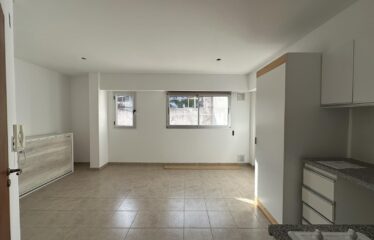 Monoambiente en Pte. Roca al 1400
