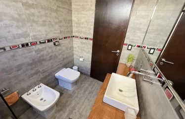 Casa en Pasaje Caldas al 500