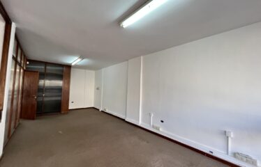 Local en Presidente Roca y Cerrito