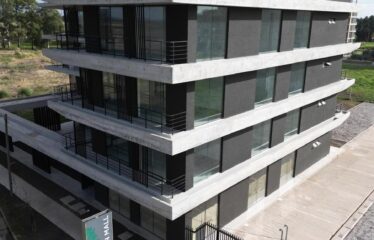 Oficina en Parravicini al 9200