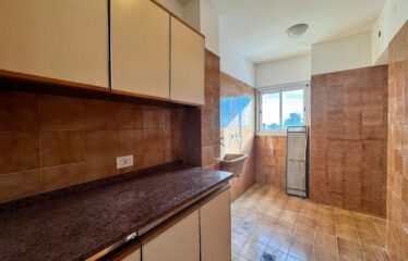 Departamento en 1° de Mayo al 900