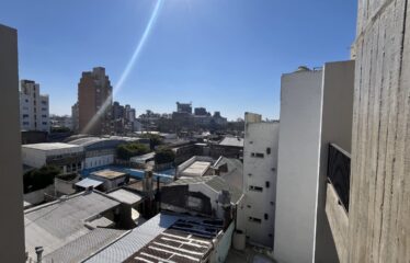 Monoambiente en Crespo al 300