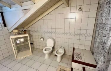 Casa en French al 7900