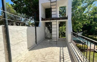 Casa en French al 7900