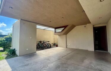 Casa en Puerto Roldán