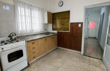 Casa en Brown al 4000