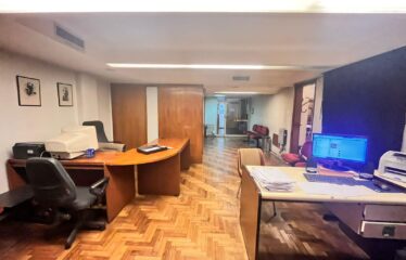 Oficina en Santa Fe al 800