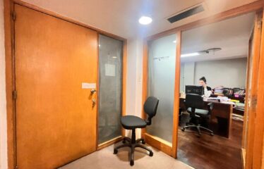 Oficina en Santa Fe al 800