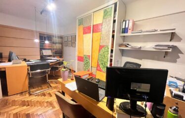 Oficina en Santa Fe al 800