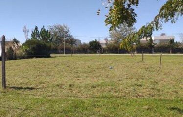 Terreno en Leloir y Mandela