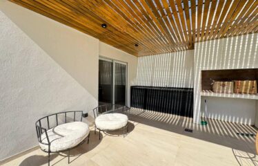 Casa en Miraflores, Funes Hills
