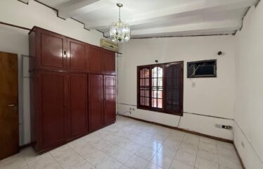 Casa en Vera Mujica al 5400