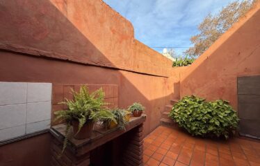 Departamento de pasillo en Rawson al 200