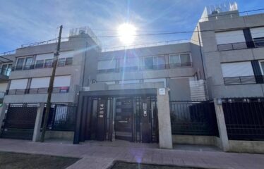 Departamento en Condominio Los Nogales, Fisherton