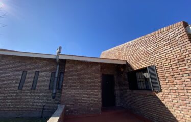 Casa en Los Troncos, Funes