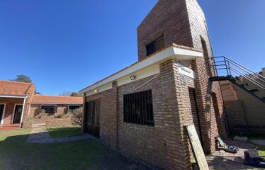 Casa en Los Troncos, Funes