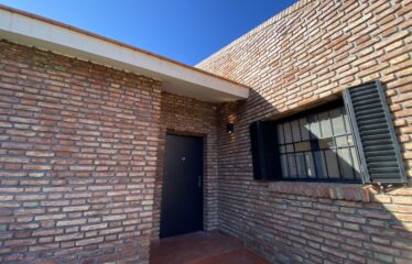 Casa en Los Troncos, Funes