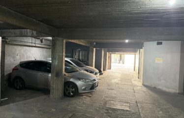 Cochera en Santa Fe al 1300