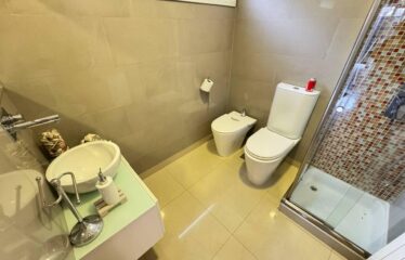 Casa en Miraflores, Funes Hills