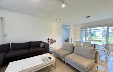 Casa en Miraflores, Funes Hills