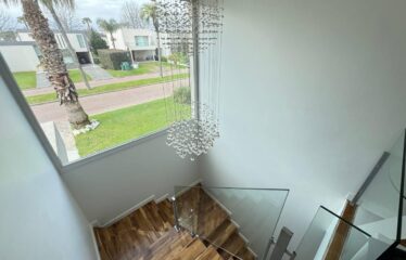 Casa en Miraflores, Funes Hills