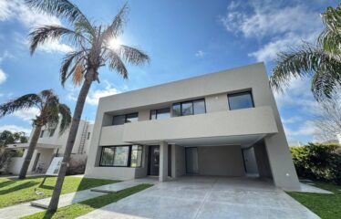 Casa en Cadaqués, Funes Hills