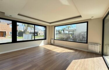 Casa en Cadaqués, Funes Hills