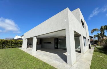 Casa en Cadaqués, Funes Hills