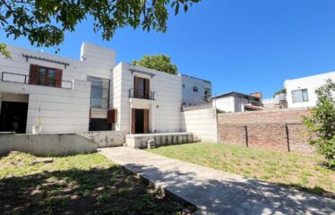 Casa en Hilarión de la Quintana al 600