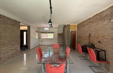 Casa en La Cautiva al 1400, Granadero Baigorria