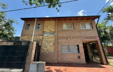 Casa en La Cautiva al 1400, Granadero Baigorria