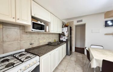 Departamento en Montevideo al 2400