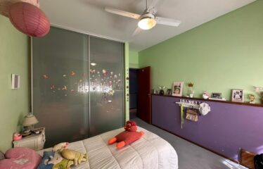 Casa en Guido y Spano 2400