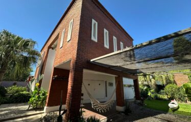 Casa en Guido y Spano 2400