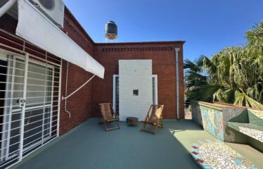Casa en Guido y Spano 2400