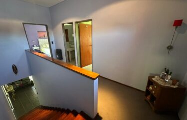 Casa en Guido y Spano 2400