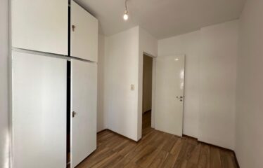 Departamento en Güemes al 2000