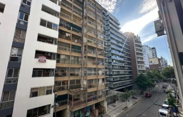 Departamento en Güemes al 2000