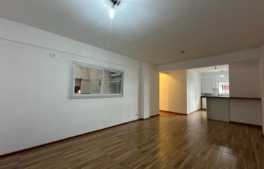 Departamento en Güemes al 2000